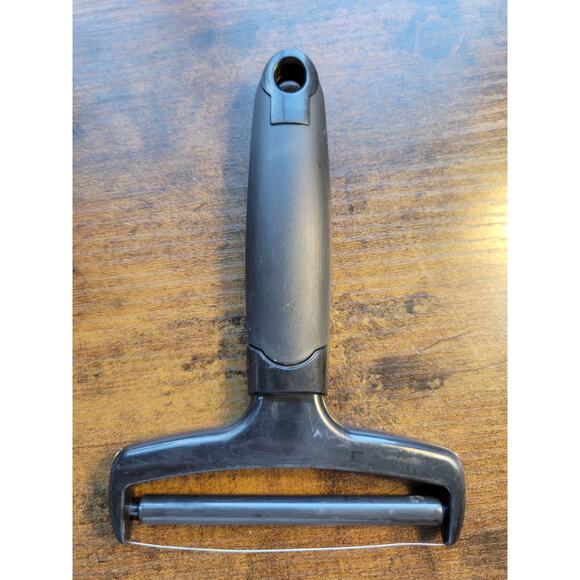 Good Cook Black 4" Wide Cheese Slicer w/Plastic Handle - used - Picture 4 of 8